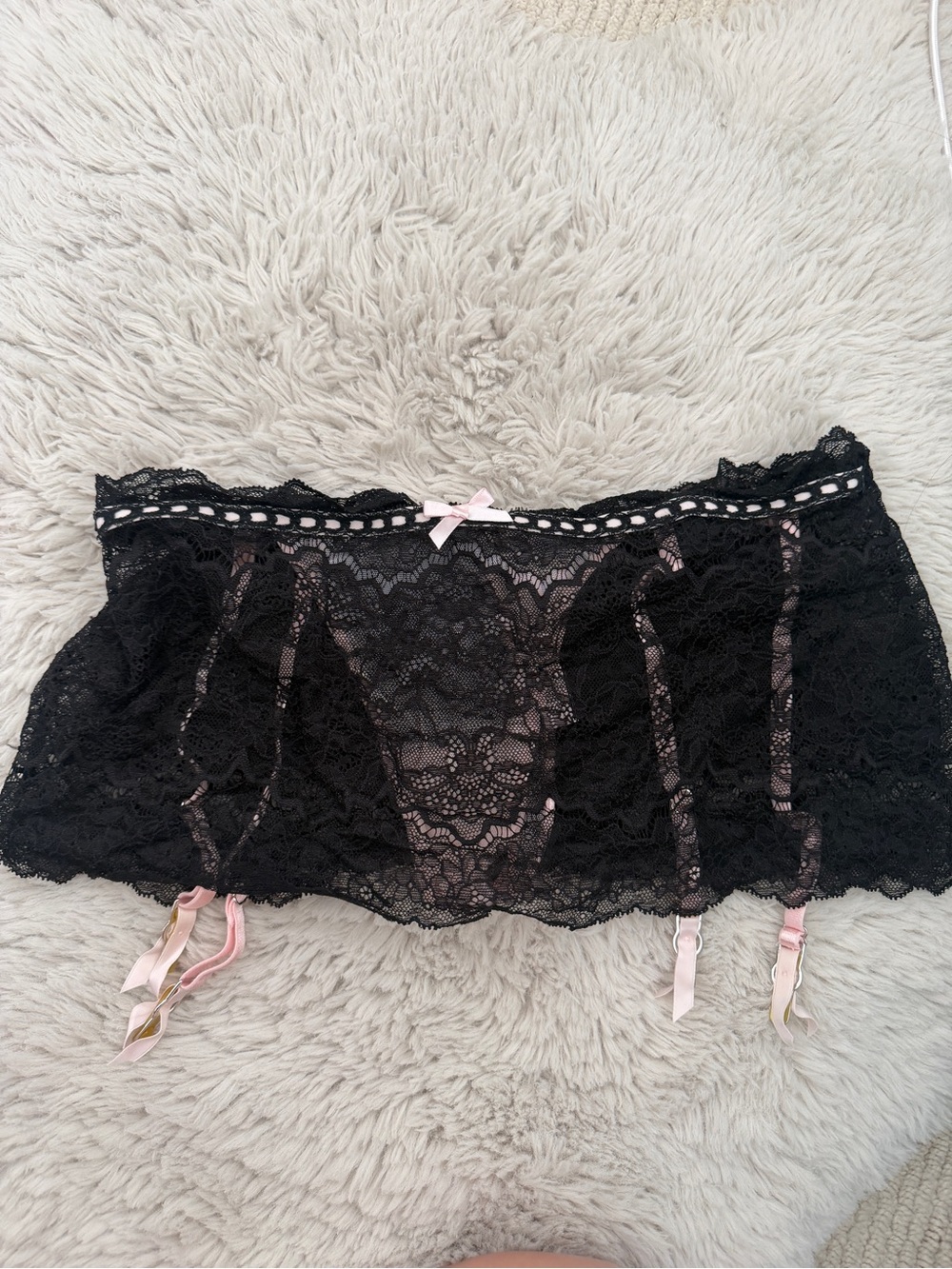 Victoria's Secret DREAM ANGELS Satin Slot Skirt with Garters & V String Panty